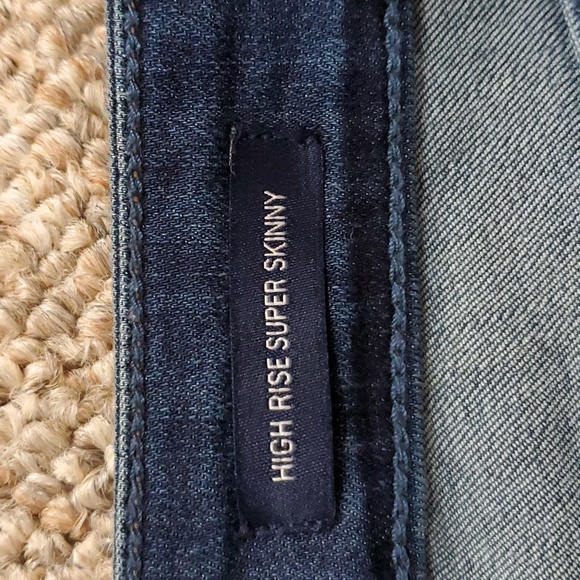 Hollister Floral Embroidered Blue Jeans Size 27 - Picture 5 of 8